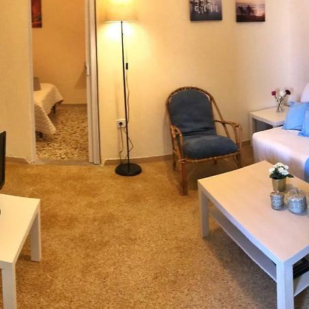 Sunshine'S House Near The Beach, 10 Min From The Airport Artemida  Bagian luar foto